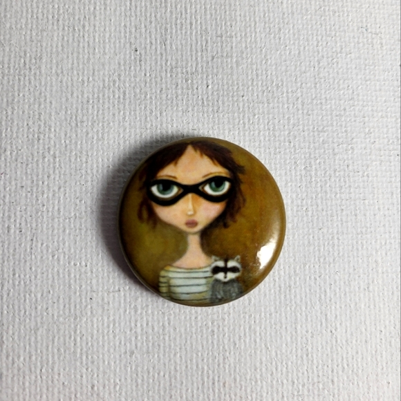Raccoon Pin - Picture 1 of 2